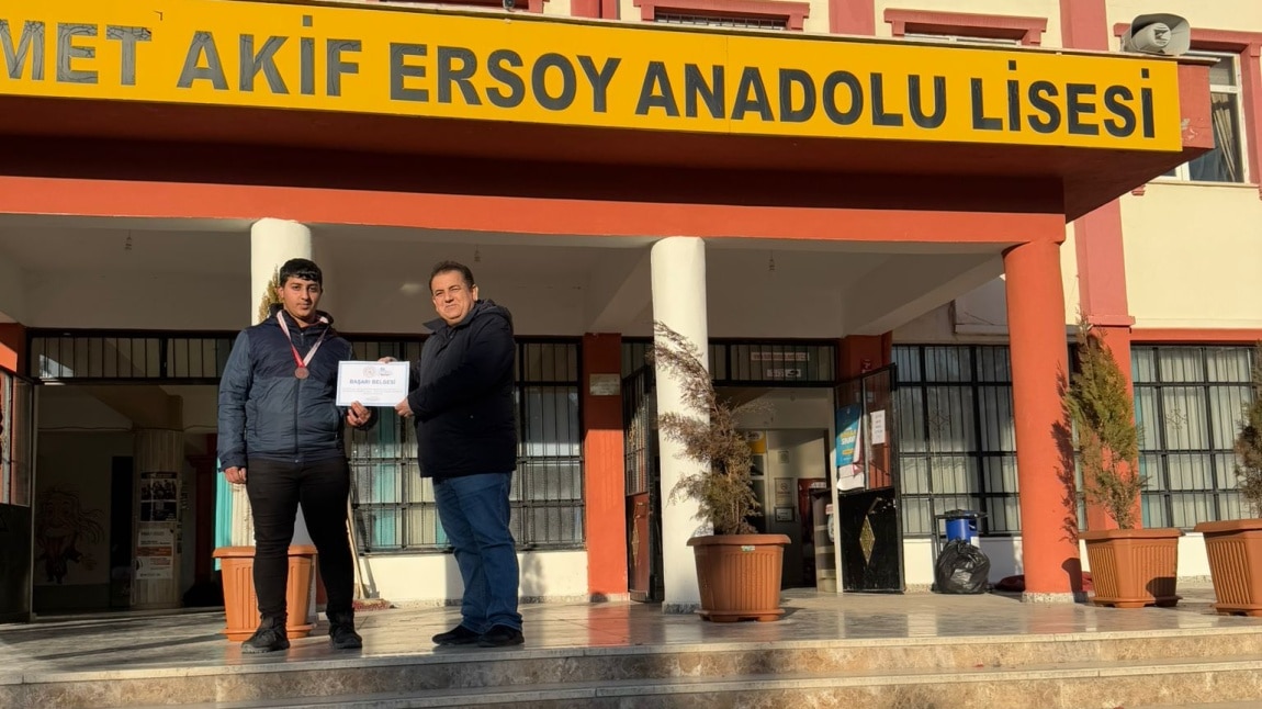 Öğrencimiz Fırat MAĞAÇ Judo Bölge üçüncüsü oldu.